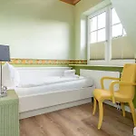 בית נופש Haus Syltrose *